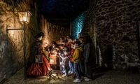 Taschenlampenführung durch die Burg