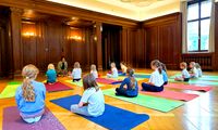 Kinderyoga für MuseumsMäuse: Magie der Farben